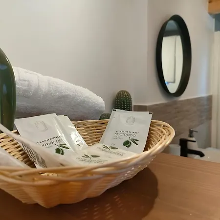Monica Apartment